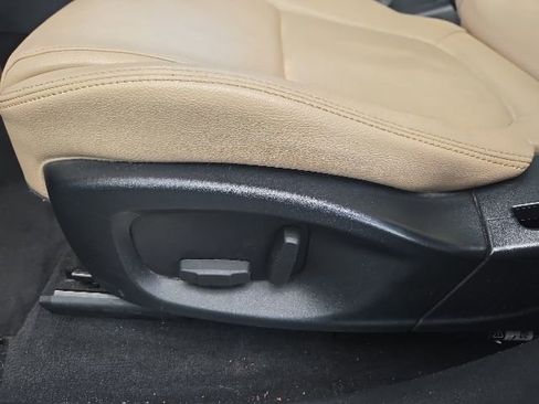 Used 2017 Jaguar F-PACE Premium AWD/4WD image 27