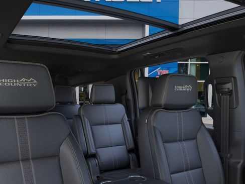 New 2026 Chevrolet Suburban High Country image 26