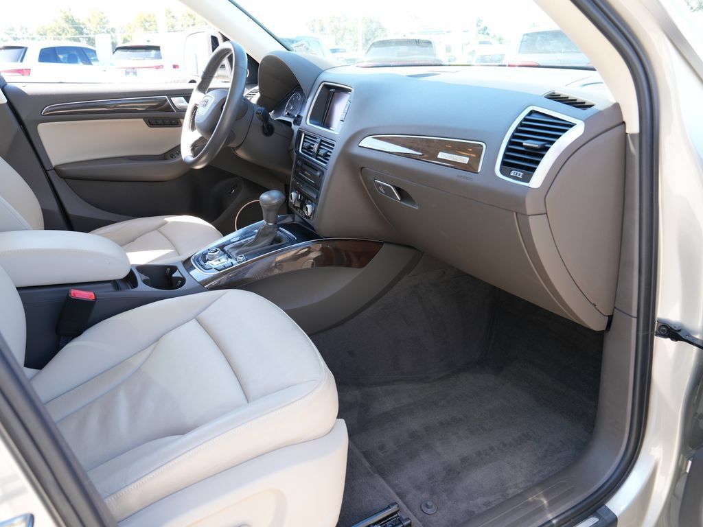Used 2016 Audi Q5 2.0T Premium Plus AWD/4WD image 19