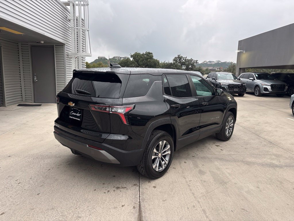 Used 2026 Chevrolet Equinox LT FWD image 10