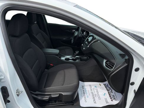 Used 2024 Chevrolet Malibu LT w/ Sport Edition FWD image 24