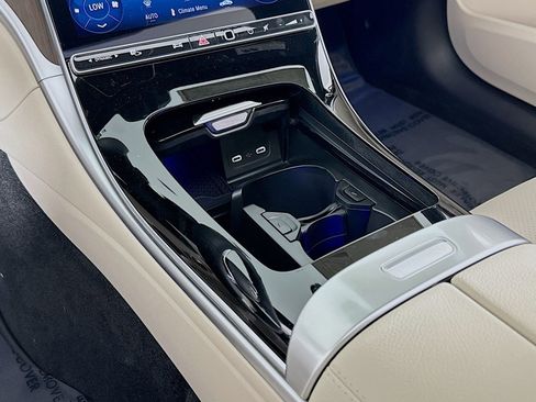 New 2026 Mercedes-Benz C 300 Sedan image 5