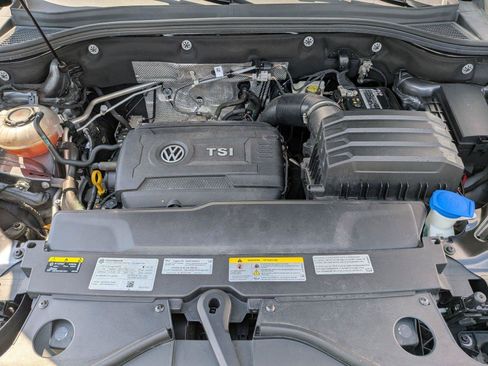 Used 2022 Volkswagen Atlas Cross Sport SE AWD/4WD image 36