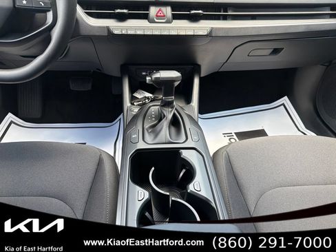 New 2026 Kia K4 FWD image 25