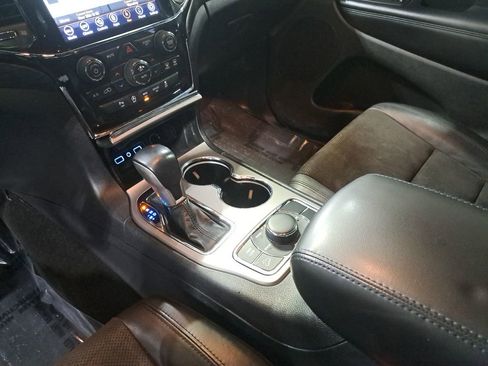 Used 2022 Jeep Grand Cherokee Laredo X AWD/4WD image 26