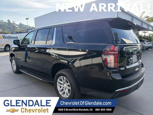 Certified 2021 Chevrolet Suburban LT image 4