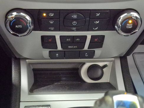 Used 2010 Mercury Milan Premier image 18