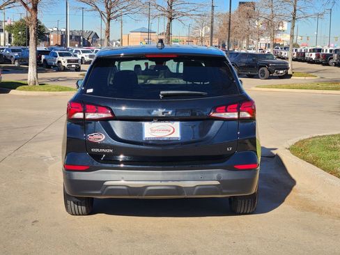 Used 2023 Chevrolet Equinox LT image 7