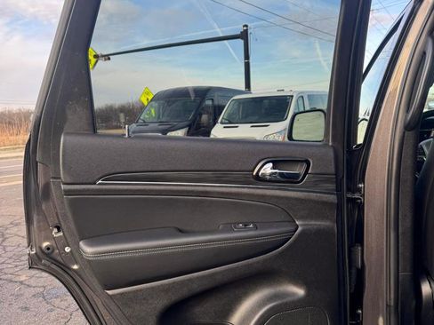 Used 2021 Jeep Grand Cherokee Limited w/ Quick Order Package 28K 80th image 15