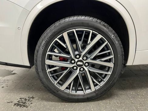 Certified 2025 Cadillac XT6 Sport w/ Technology Package AWD/4WD image 12