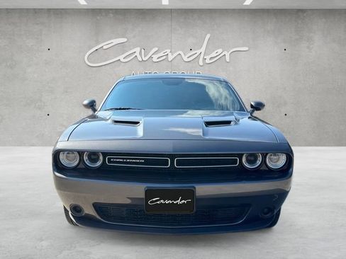 Used 2022 Dodge Challenger SXT image 18