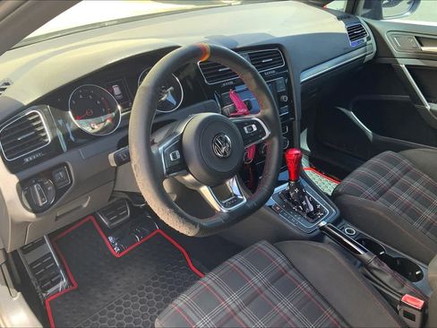 Used 2018 Volkswagen GTI S FWD image 3