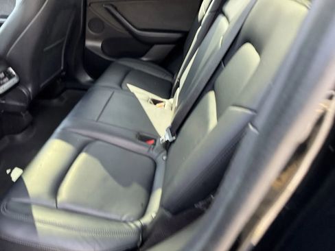 Used 2020 Tesla Model Y Long Range image 8