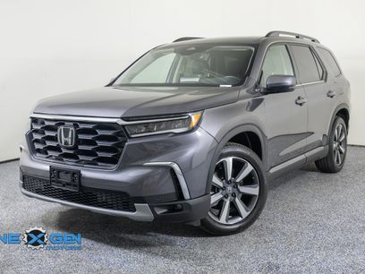 Used 2025 Honda Pilot Touring
