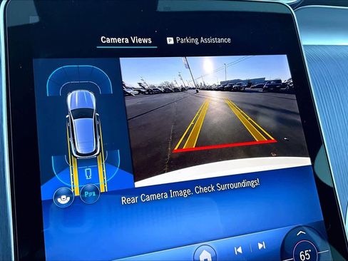 Used 2025 Mercedes-Benz GLC 300 4MATIC image 24