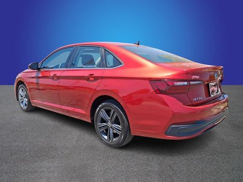 Used 2022 Volkswagen Jetta SE FWD image 6