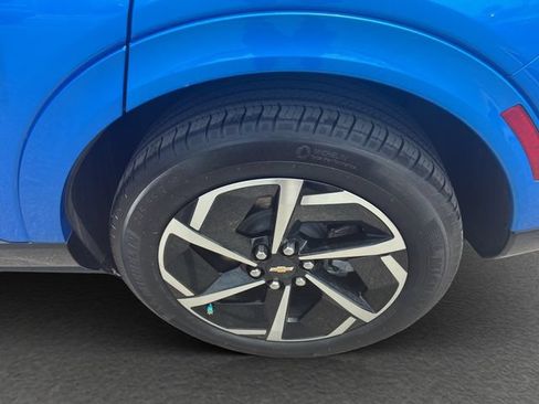 Used 2024 Chevrolet Equinox EV LT FWD image 11