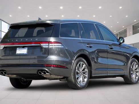 Certified 2020 Lincoln Aviator Grand Touring w/ Equipment Group 301A AWD/4WD image 4