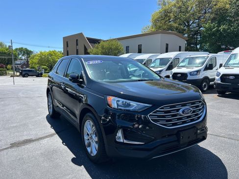 Certified 2020 Ford Edge Titanium w/ Class II Trailer Tow Package AWD/4WD image 3