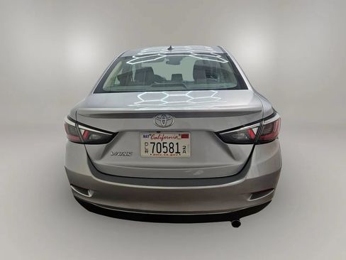 Used 2019 Toyota Yaris LE FWD image 6