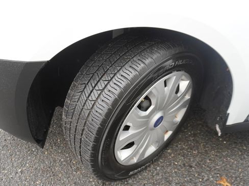 Used 2020 Ford Transit Connect XL image 25