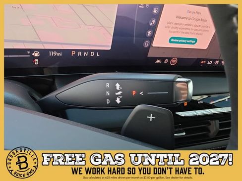 New 2027 Buick Enclave Avenir w/ LPO, Floor Liner Package FWD image 25