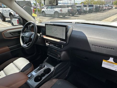 New 2026 Ford Bronco Sport Outer Banks AWD/4WD image 15