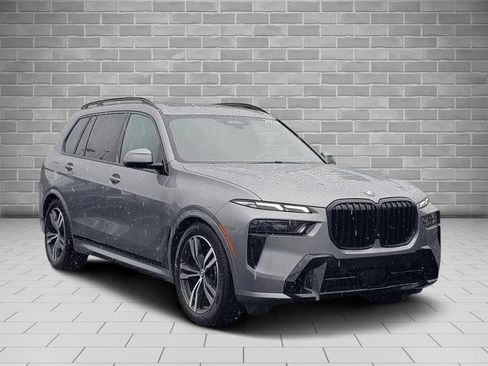 Used 2026 BMW X7 xDrive40i AWD/4WD image 3