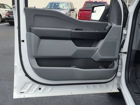 Used 2023 Ford F150 XL RWD image 12