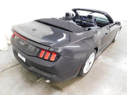 Used 2024 Ford Mustang GT Premium image 6