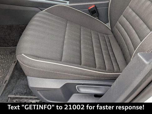 Used 2024 Volkswagen Jetta Sport image 21