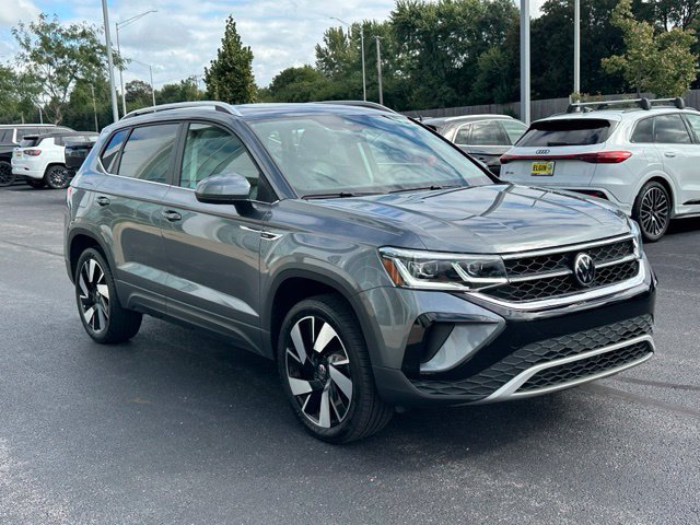 Certified 2023 Volkswagen Taos SEL AWD/4WD image 3