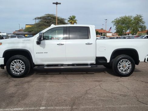 Used 2021 Chevrolet Silverado 2500 High Country w/ Z71 Off-Road Package AWD/4WD image 5
