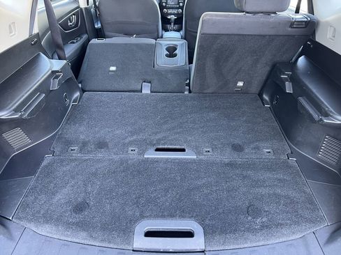 Used 2016 Nissan Rogue S image 17