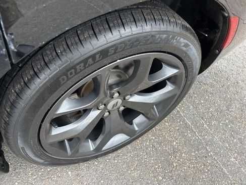 Used 2018 Dodge Charger R/T RWD image 19