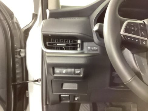 Used 2025 Toyota Grand Highlander AWD Hybrid image 12