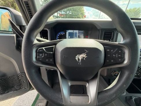 Used 2022 Ford Bronco 2-Door AWD/4WD image 9