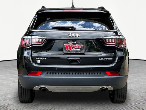 Used 2023 Jeep Compass Limited AWD/4WD image 5