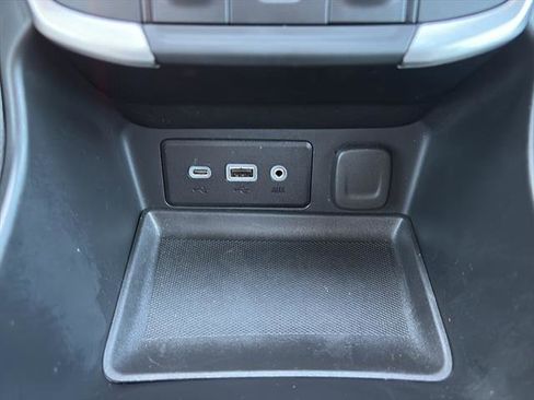 Certified 2024 GMC Terrain SLE image 22