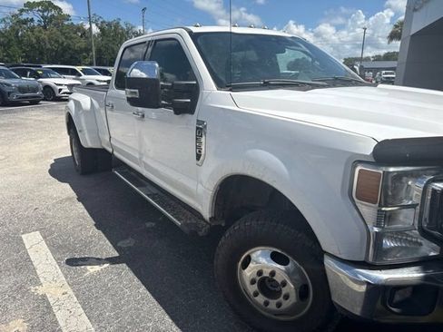 Used 2020 Ford F350 XLT w/ XLT Premium Package AWD/4WD image 2