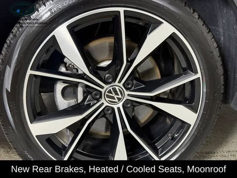 Used 2024 Volkswagen Tiguan SEL R-Line AWD/4WD image 10