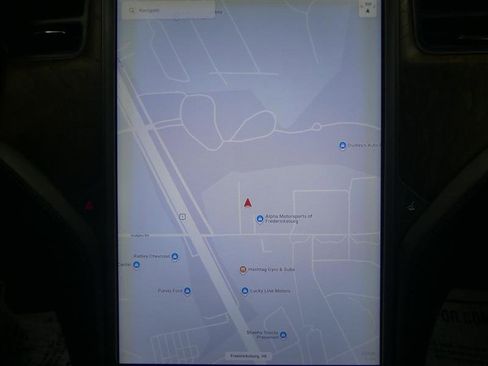 Used 2018 Tesla Model S 100D image 10