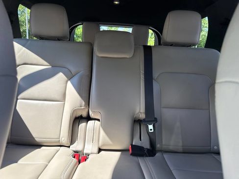 Used 2019 Ford Explorer XLT w/ Equipment Group 202A AWD/4WD image 25