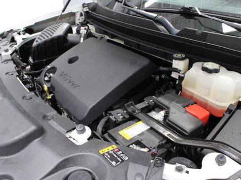 Used 2021 Chevrolet Traverse Premier w/ Redline Edition AWD/4WD image 16