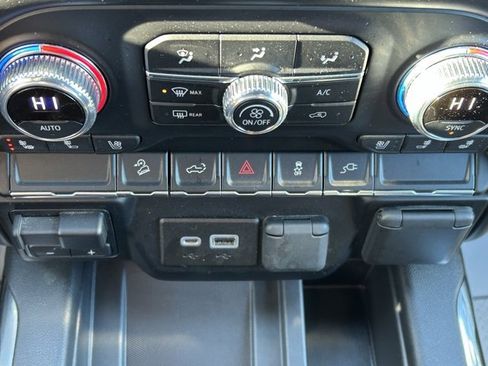 Certified 2022 GMC Sierra 1500 AT4 w/ AT4 Preferred Package image 46