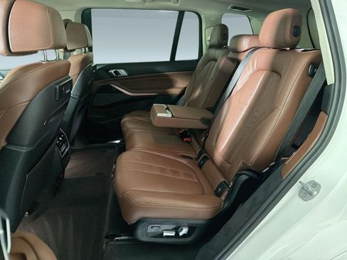 Used 2020 BMW X7 xDrive40i w/ Premium Package AWD/4WD image 24