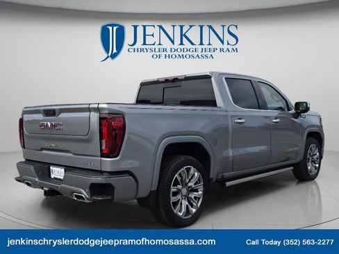 Used 2024 GMC Sierra 1500 Denali AWD/4WD image 4