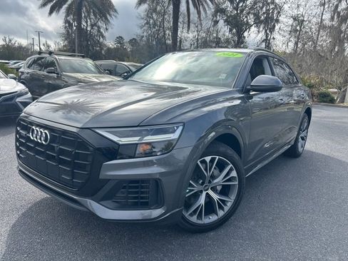 Used 2022 Audi Q8 Premium image 9