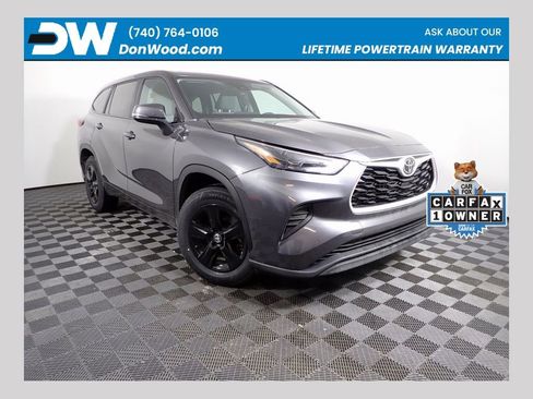 Used 2023 Toyota Highlander L FWD image 1