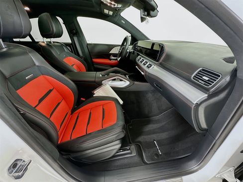 Used 2025 Mercedes-Benz GLE 63 AMG S image 31